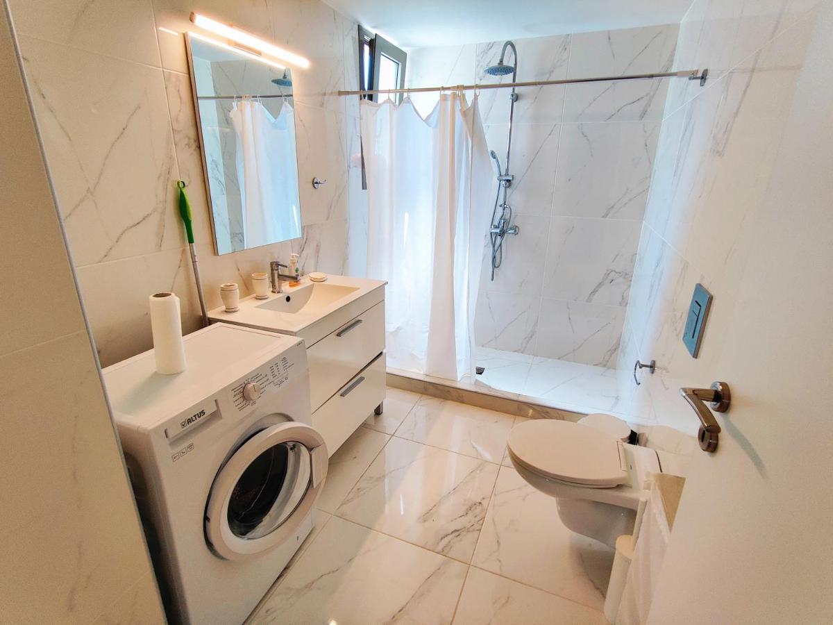 Wsd Luxury Bright 2Bd Apt With Sea View Balcony Athén Kültér fotó